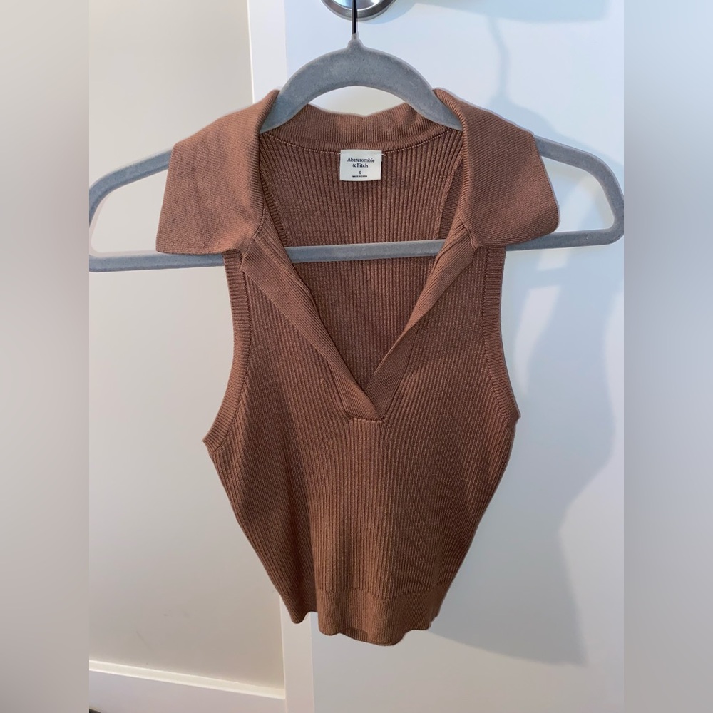 Abercrombie & Fitch polo collar tank
